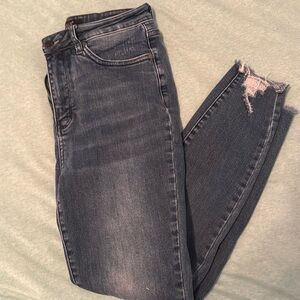 Judy blue jeans size 7!